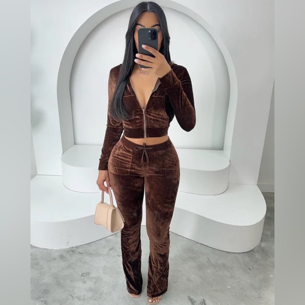🤎MAKE AN OFFER! NWT CHOCOLATE SET 🤎
